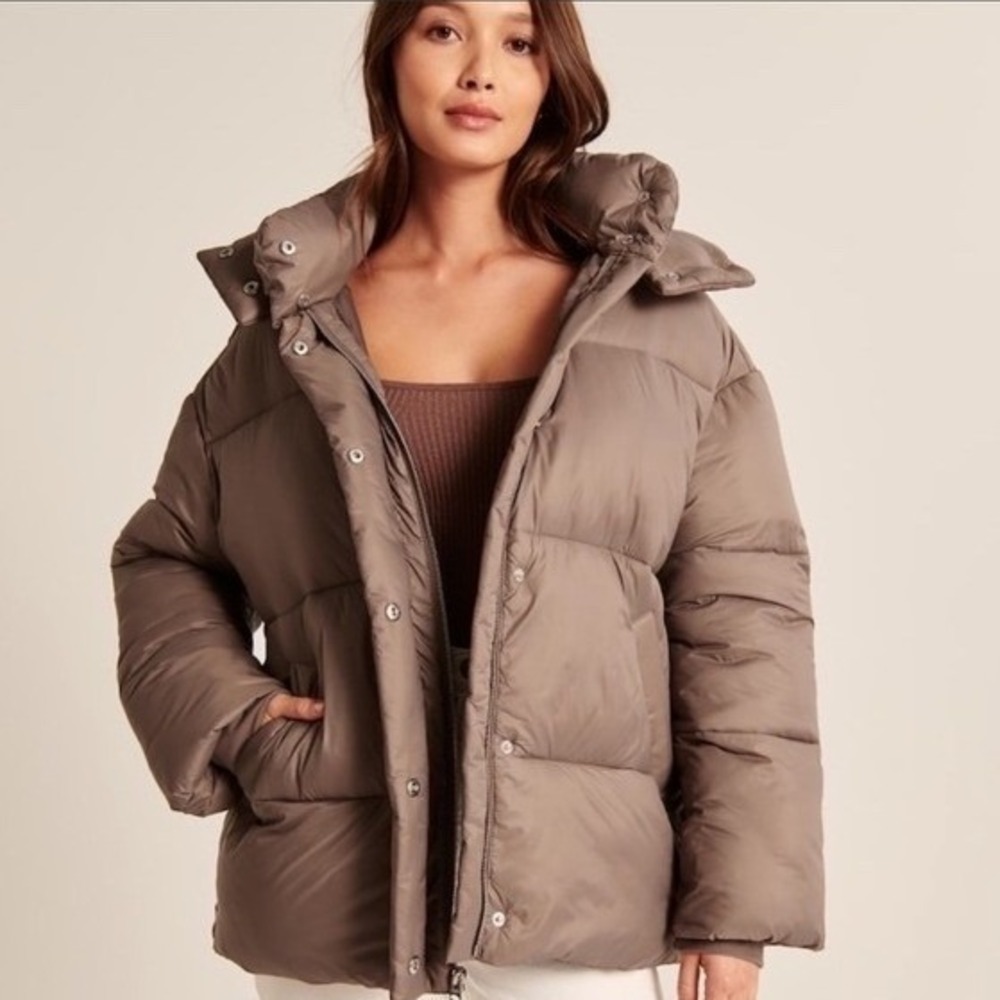 Abercrombie & Fitch Womens Taupe Hooded Oversized Puffer Jacket Coat Size‎ S